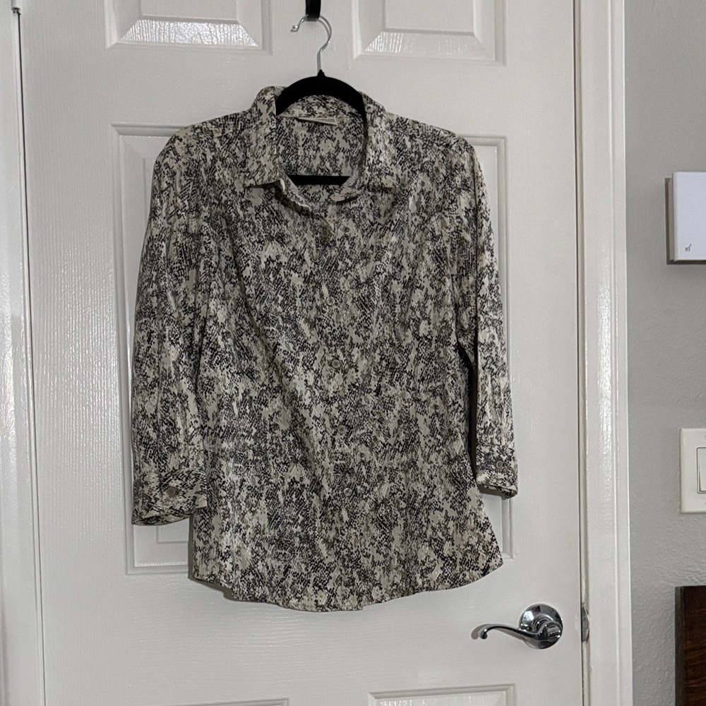 Dana Buchman Neutral Snake-Print Button Blouse